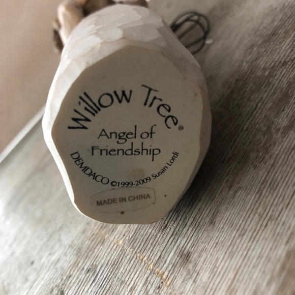 Willow Tree Angel of Frienship - Picture 3 of 3